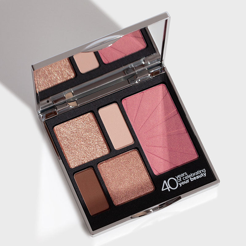 40 Years of Beauty - Face Makeup Palette 01